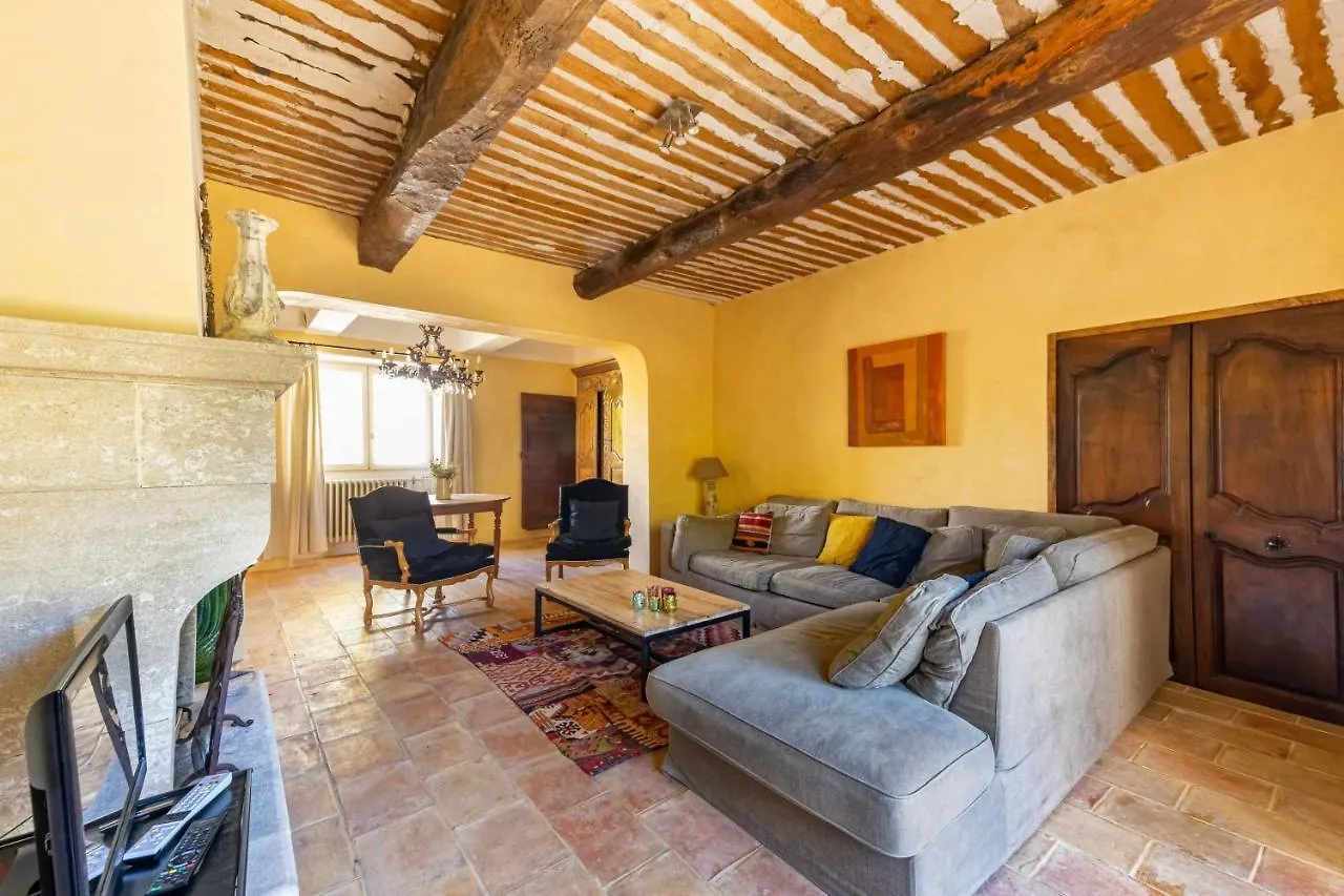 Villa Spacieuse Avec Jardin A Saignon 0*,